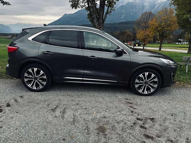Gebraucht Ford Kuga Vignale 224 PS (164 kW) 2020 Grau SUV