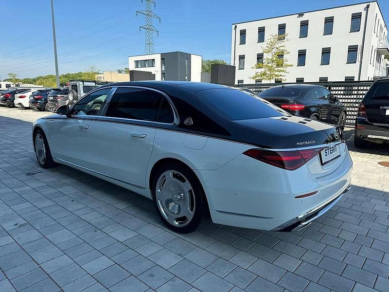 Gebraucht Mercedes S580 367 PS (269 kW) 2024 Weiß Limousine
