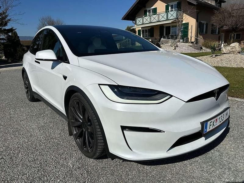 Weiß Gebraucht 2023 Tesla Model X Long Range AWD SUV | € 91.980 - Bild 1/4