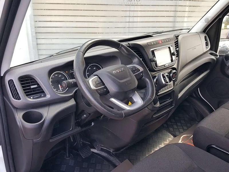 Gebraucht Iveco Daily 175 PS (128 kW) 2022 Weiß Van