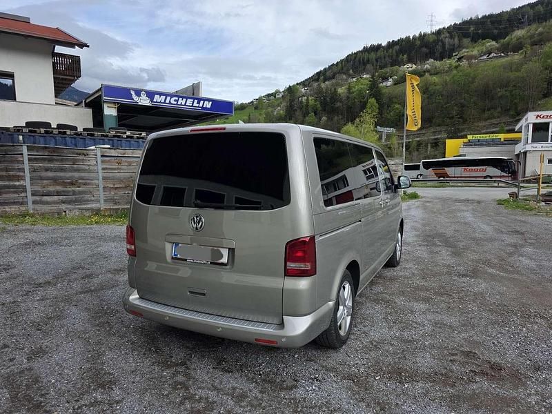 Gebraucht VW Multivan Comfortline 140 PS (102 kW) 2009 Van