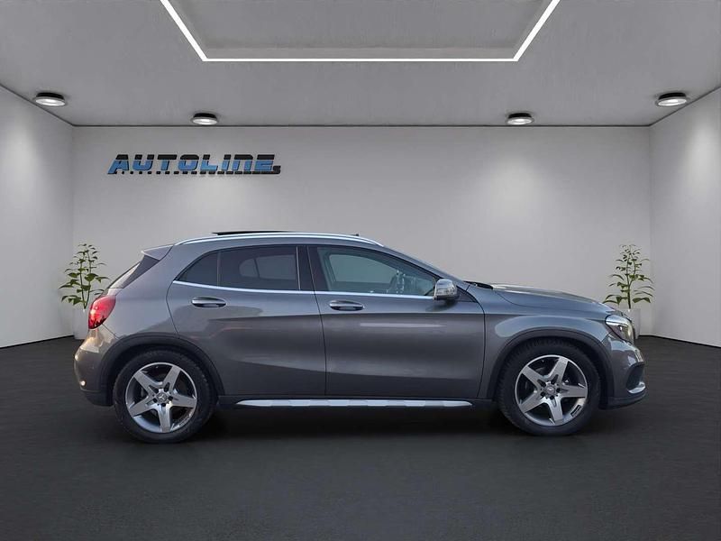 Gebraucht Mercedes GLA200 AMG line 156 PS (114 kW) 2015 Grau SUV