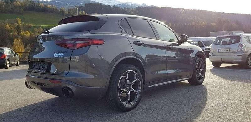 Gebraucht Alfa Romeo Stelvio Veloce 209 PS (153 kW) 2020 Grau SUV
