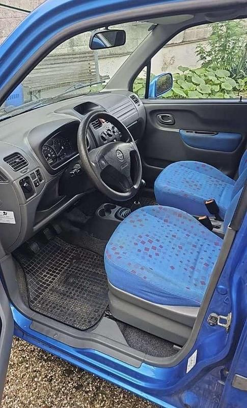 Gebraucht Opel Agila 75 PS (55 kW) 2001 Blau Kombi