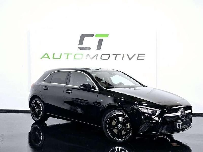 Schwarz Gebraucht 2021 Mercedes A250 Limousine | € 26.900 (Fairer Preis) - Bild 1/4