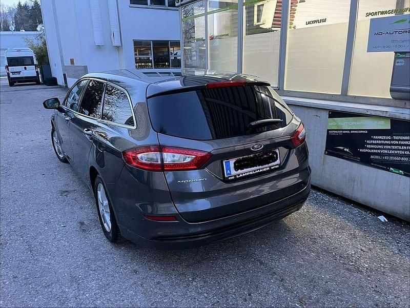 Silber Gebraucht 2017 Ford Mondeo Titanium Kombi | € 13.500 (Fairer Preis) - Bild 1/4