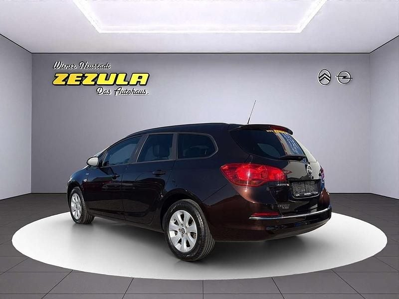 Gebraucht Opel Astra Edition 110 PS (80 kW) 2015 Braun Limousine