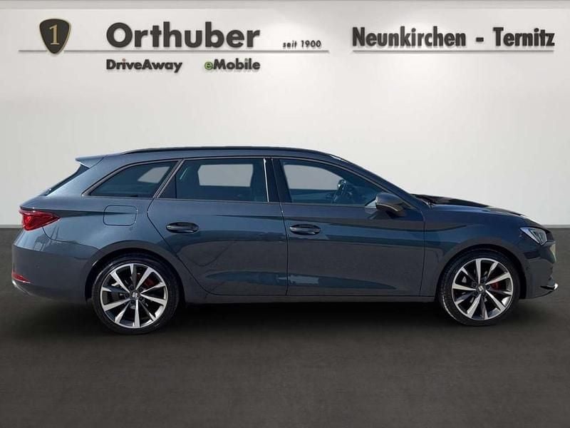Gebraucht Seat Leon FR 131 PS (96 kW) 2021 Dunkelgrau  metallicperleffekt Kombi