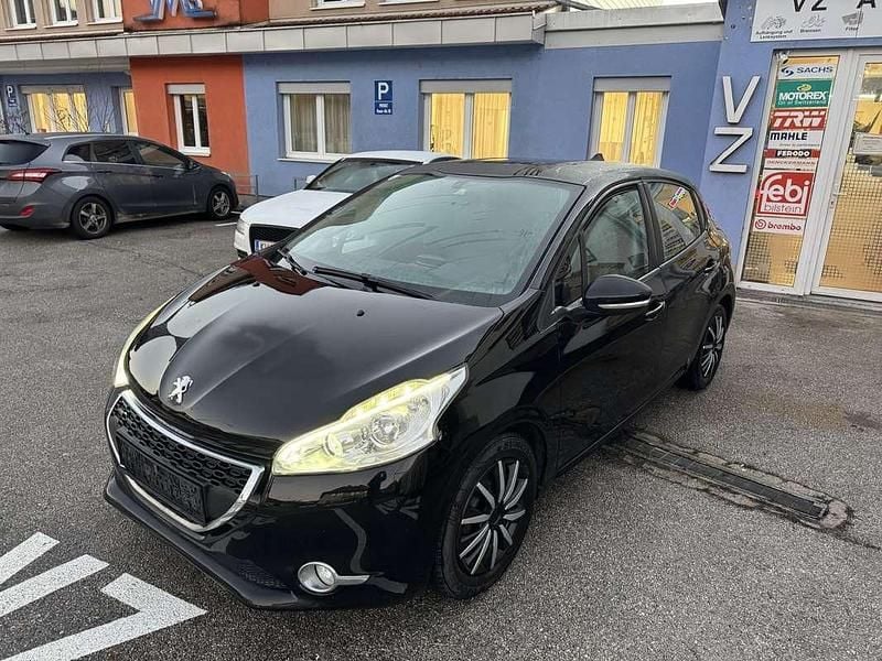 Gebraucht 2012 Peugeot 208 Active Kleinwagen | € 3.750 (Fairer Preis) - Bild 1/4