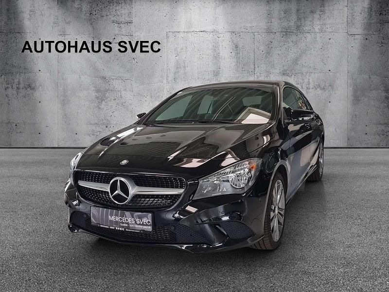 Gebraucht Mercedes CLA220 Shooting Brake 177 PS (130 kW) 2015 Schwarz Kombi