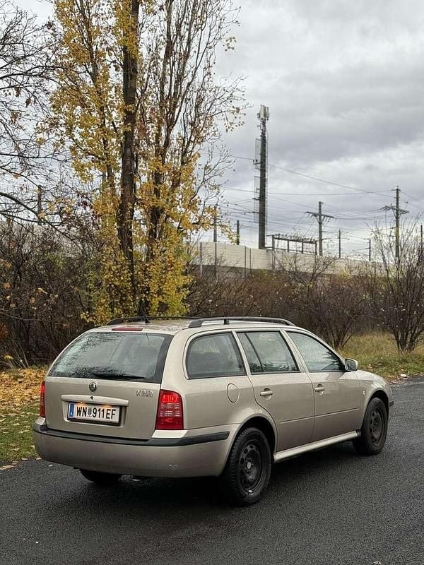 Gebraucht 2005 Skoda Octavia Drive Limousine | € 2.000 - Bild 1/4