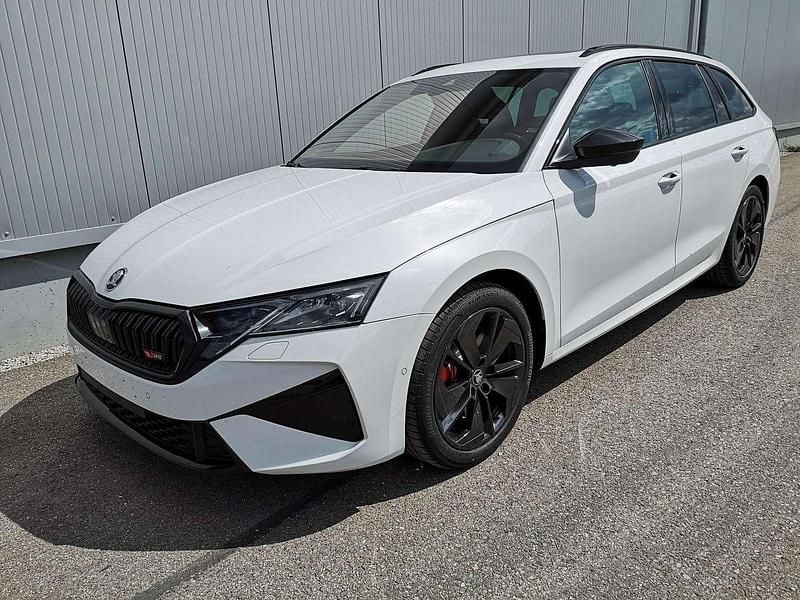 Weiß Neu 2025 Skoda Octavia RS Kombi | € 56.124 - Bild 1/4