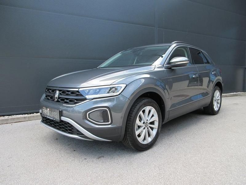 Grau Gebraucht 2024 VW T-Roc SUV | € 31.990 (Fairer Preis) - Bild 1/4