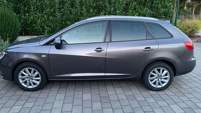 Grau Gebraucht 2014 Seat Ibiza ST Kombi | € 5.250 (Fairer Preis) - Bild 1/4