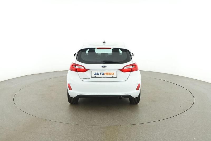 Gebraucht Ford Fiesta Trend 75 PS (55 kW) 2020 Weiß Limousine