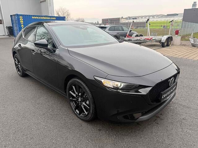 Neu Mazda 3 140 PS (102 kW) 2026 Schwarz sonderlackierung Limousine