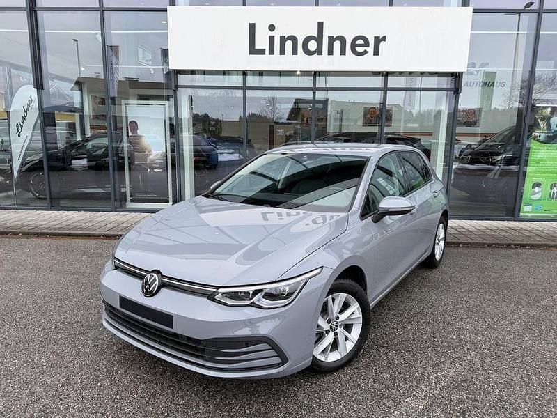 Gebraucht VW Golf VIII 110 PS (80 kW) 2023 Mittelgrau  normal Limousine
