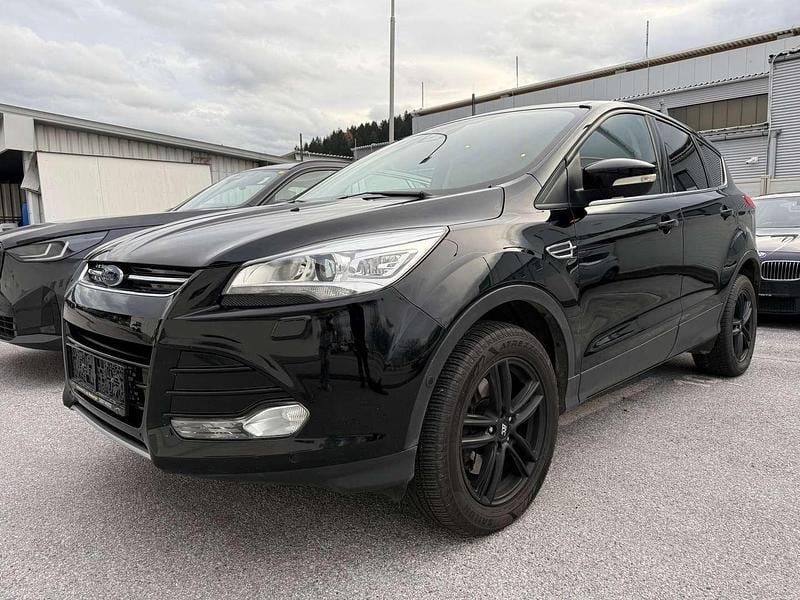 Gebraucht Ford Kuga Titanium 150 PS (110 kW) 2016 Schwarz SUV