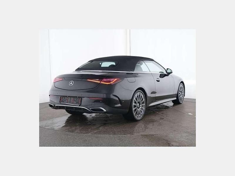 Gebraucht Mercedes CLE200 Advanced Plus 204 PS (150 kW) 2024 Schwarz Cabrio