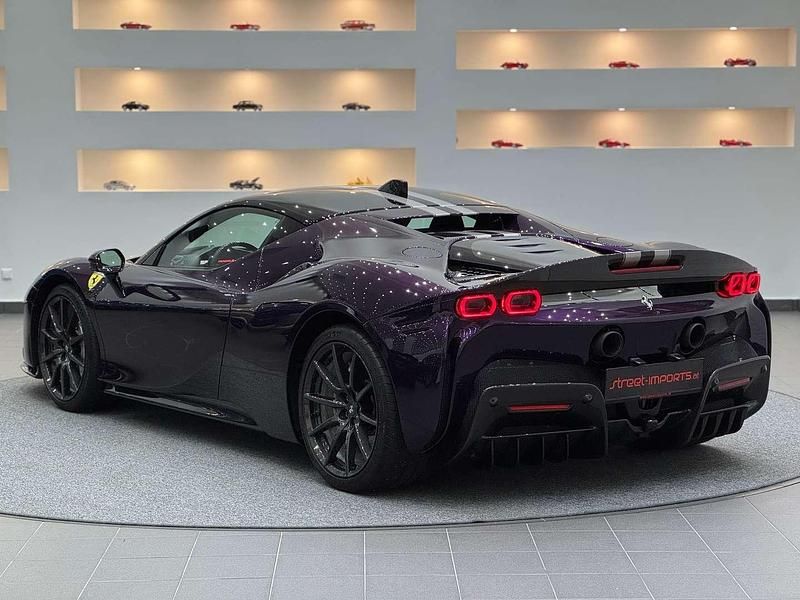 Gebraucht Ferrari SF90 1001 PS (736 kW) 2023 Violett Coupé