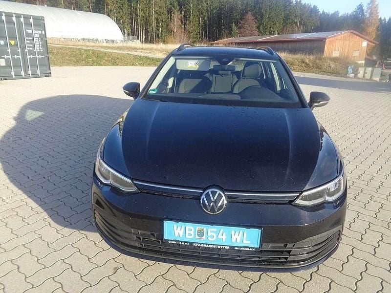 Schwarz Gebraucht 2022 VW Golf VIII Life Kombi | € 17.500 (Guter Preis) - Bild 1/4