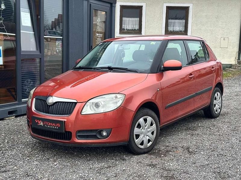Orange Gebraucht 2007 Skoda Fabia Ambiente Kleinwagen | € 2.700 (Fairer Preis) - Bild 1/4