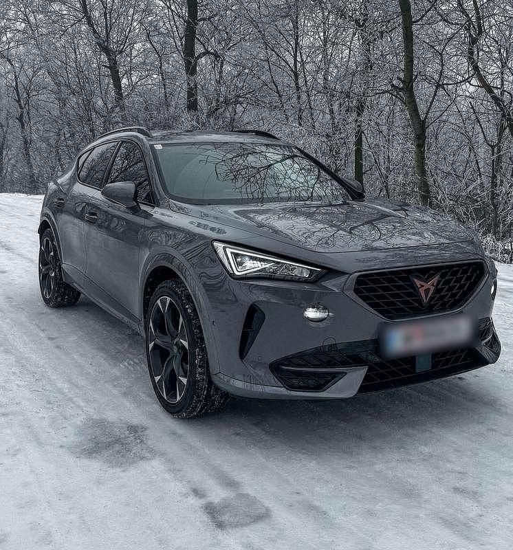 Grau Gebraucht 2023 Cupra Formentor SUV | € 29.500 (Fairer Preis) - Bild 1/4