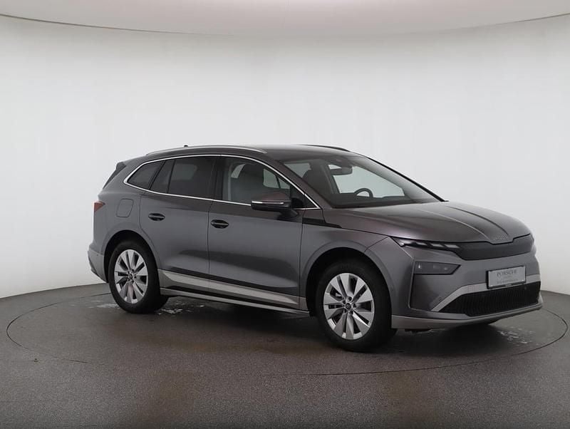 Mittelgrau metallic Gebraucht 2025 Skoda Enyaq iV SUV | € 51.890 - Bild 1/4