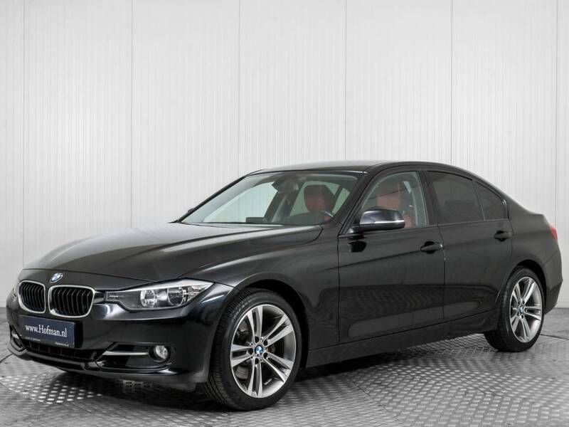 Schwarz Gebraucht 2012 BMW 328 Limousine | € 17.900 - Bild 1/4