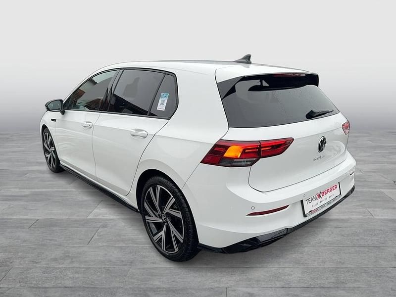 Gebraucht VW Golf VIII R-line 131 PS (96 kW) 2024 Weiss  normal Limousine