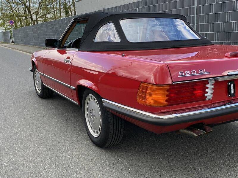 Gebraucht Mercedes 560 230 PS (169 kW) 1988 Rot Cabrio