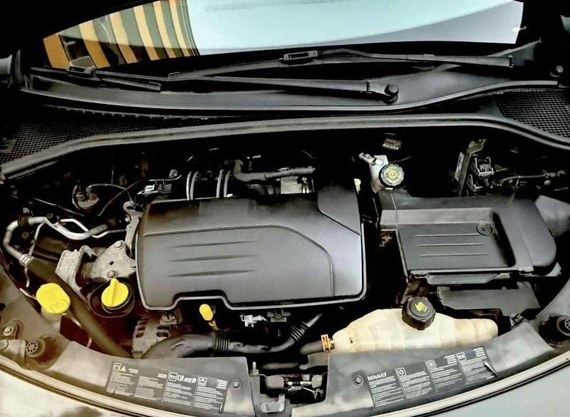 Gebraucht Renault Clio GrandTour Night&Day 75 PS (55 kW) 2011 Kombi