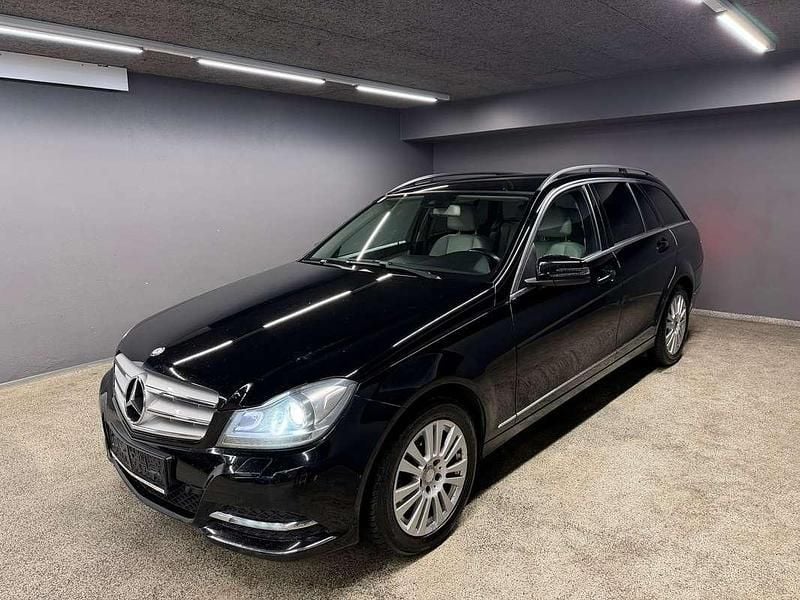 Gebraucht Mercedes C220 Edition 170 PS (125 kW) 2013 Schwarz Kombi