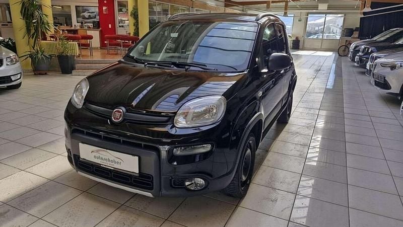 Gebraucht Fiat Panda 4x4 Wild 86 PS (63 kW) 2021 Schwarz Kleinwagen