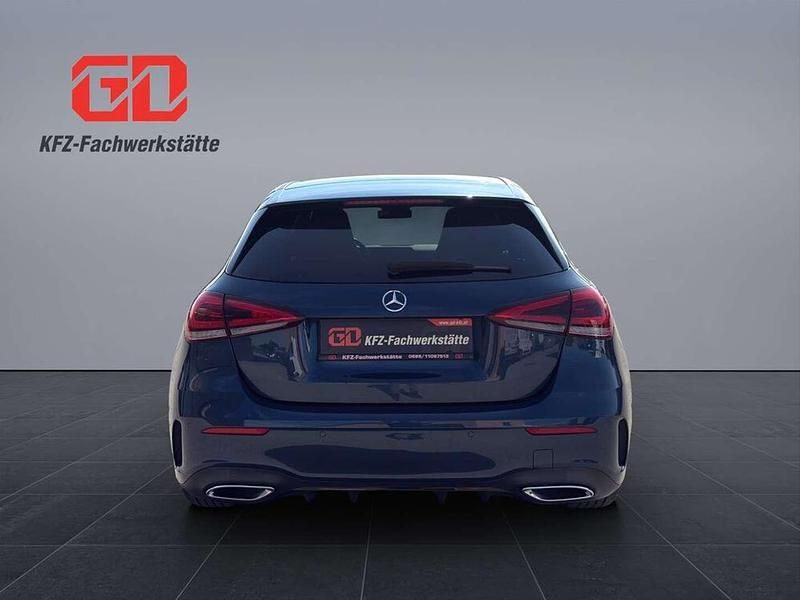 Gebraucht Mercedes A180 AMG line 116 PS (85 kW) 2020 Blau Limousine