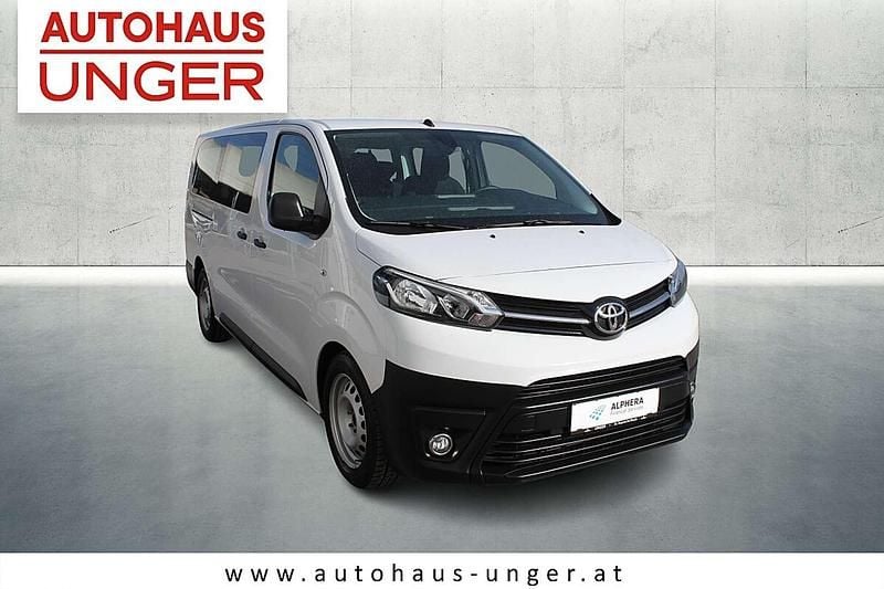 Gebraucht Toyota Proace Verso 144 PS (105 kW) 2022 Weiß Kombi