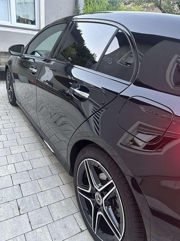 Gebraucht Mercedes A180 Edition 136 PS (100 kW) 2025 Limousine