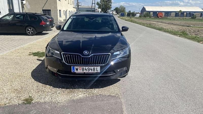 Gebraucht Skoda Superb Ambition 150 PS (110 kW) 2018 Kombi