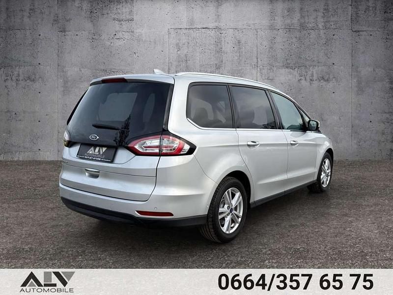 Gebraucht Ford Galaxy Titanium 150 PS (110 kW) 2022 Silber Van / Kleinbus