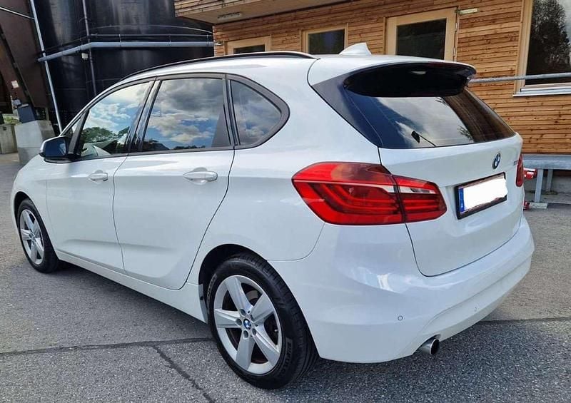 Gebraucht BMW 218 150 PS (110 kW) 2016 Weiß Kombi