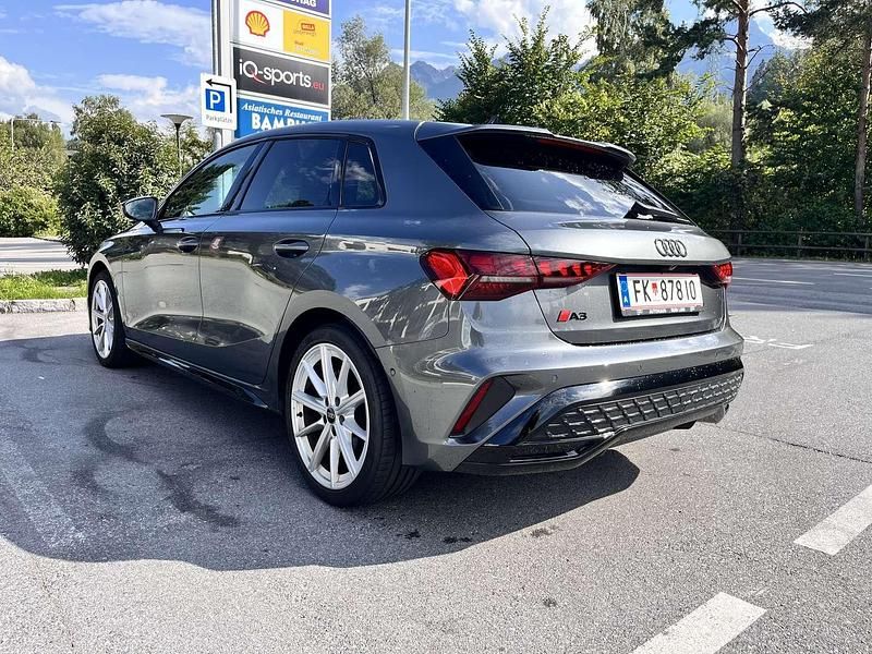 Gebraucht Audi A3 S-Line 116 PS (85 kW) 2024 Grau