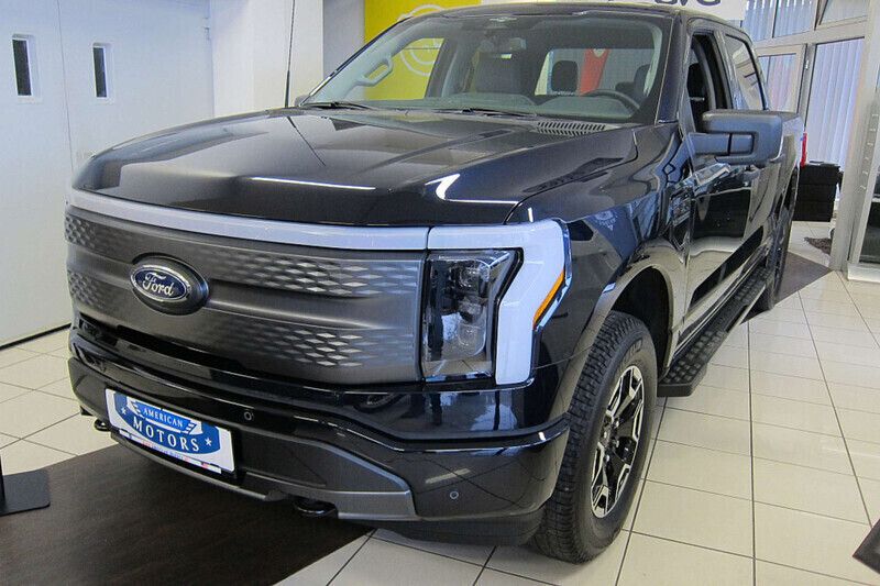 Blau antimatter blue metallic Gebraucht 2023 Ford F-150 XLT Abholung | € 124.800 - Bild 1/4