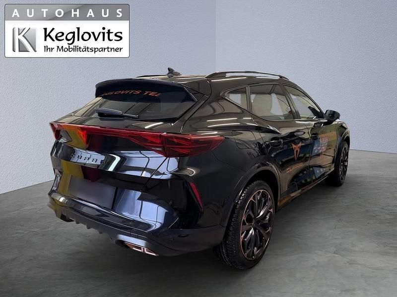 Neu Cupra Formentor 204 PS (150 kW) 2025 Schwarz  metallic SUV