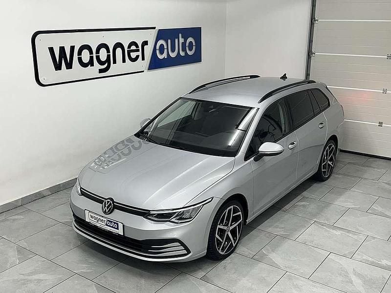 Gebraucht VW Golf VIII R 116 PS (85 kW) 2023 Silber Kombi