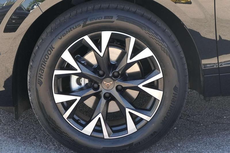 Neu Cupra Terramar 150 PS (110 kW) 2025 Schwarz  metallic SUV