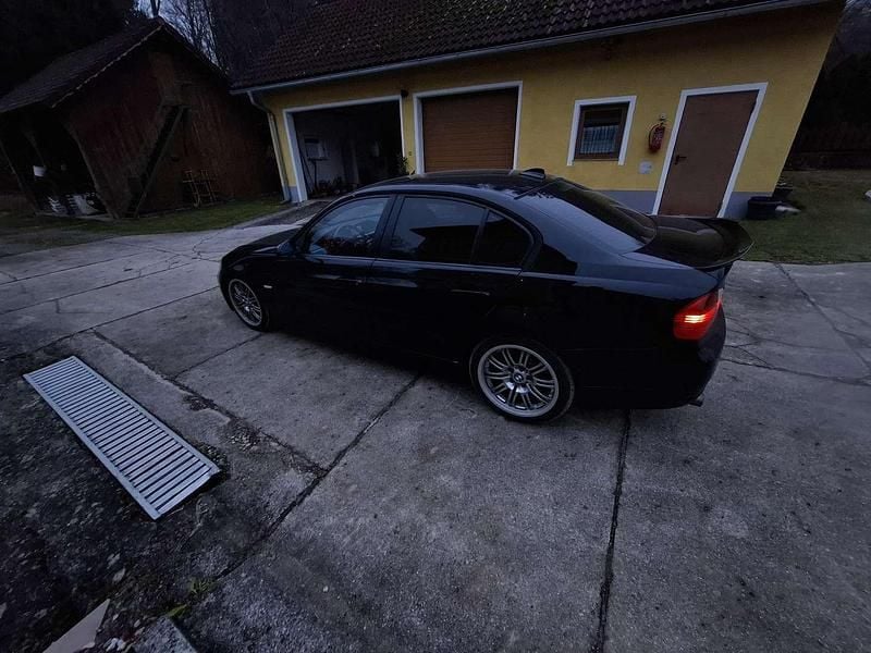 Gebraucht BMW 320 163 PS (119 kW) 2007 Limousine