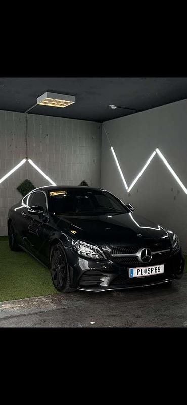 Gebraucht Mercedes C220 AMG line 194 PS (142 kW) 2020 Coupé