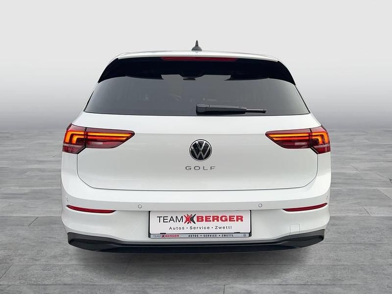 Neu VW Golf VIII 115 PS (84 kW) 2026 Weiss  normal