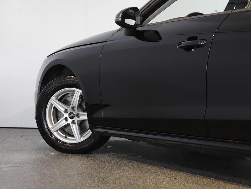 Gebraucht Audi A4 Comfort 136 PS (100 kW) 2025 Schwarz  normal Kombi