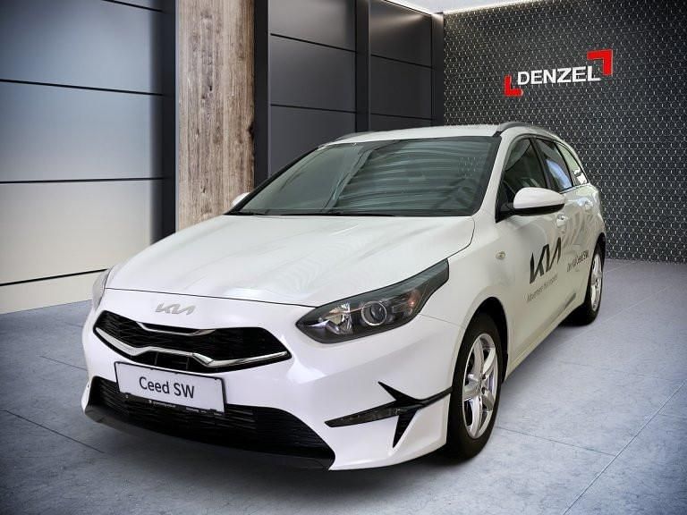 Gebraucht Kia Ceed Sportswagon Silver 140 PS (102 kW) 2025 Deluxe white m Kombi